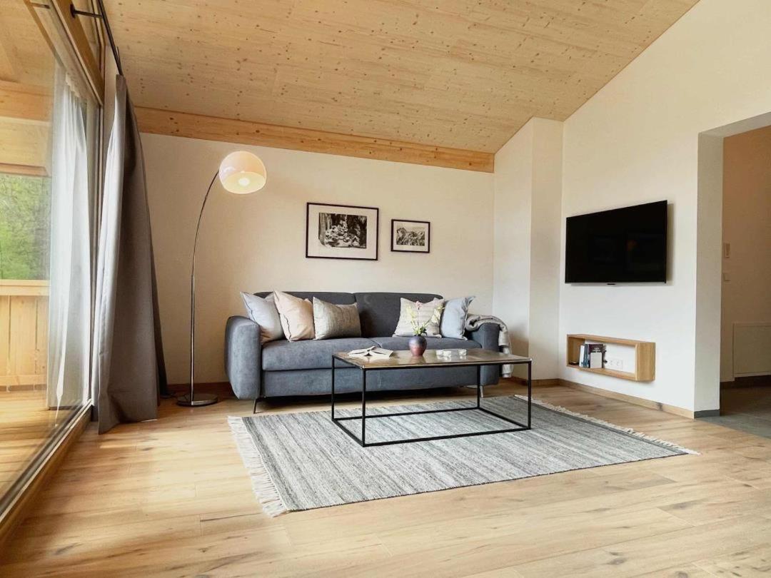 Apartment H9 Berg In